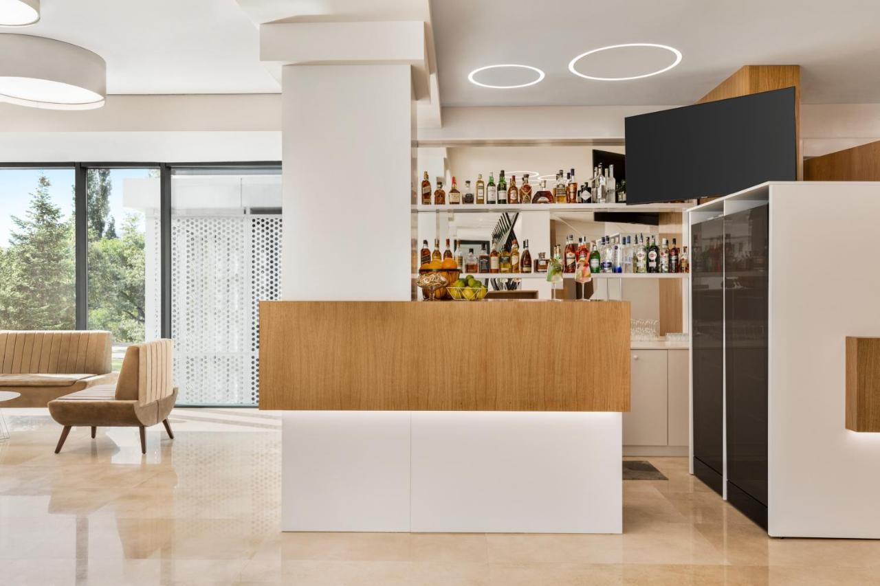 Ramada By Wyndham Slatina Parc Hotel Exterior photo